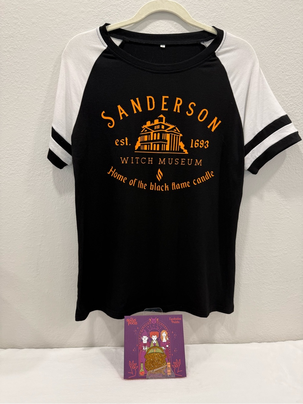 Disney Hocus Pocus Sanderson Sisters Witch Museum Shirt (S) + Eyeshadow Palette